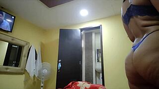 Amateur video of a hot Venezuelan MILF in action