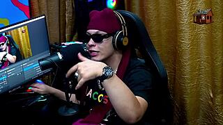 i watched kiara blay show her body in podcast, drooling over her