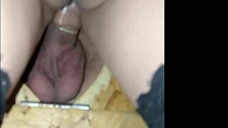 sexo oral glory hole 1