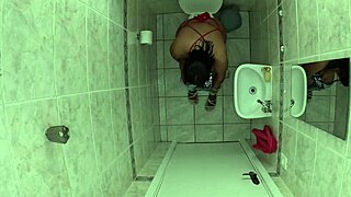 Hey, she went to pee at her friend’s bathroom and got drilled!