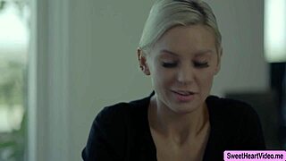 Curvy stepmom facesits her teen stepdaughter!