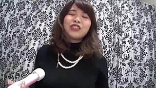 Why is the president's daughter sucking cock?