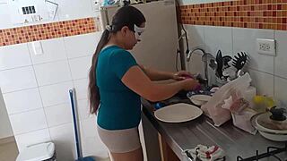 Big tits homemade brunette gets pumzied hard in group