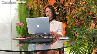 Job for wet tight pussy. 😏