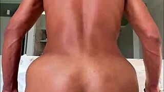 Cuzinho gostoso I eat again in bareback creampie
