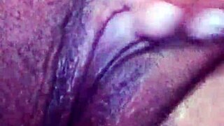 the amateur brazilian moans during siririca masturbation
