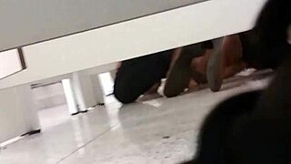 Pegação No Banheiro Do Shopping Gay