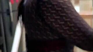 18 year old babe wants submissive blowjob