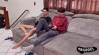 he plays video game then eats partners' asses 😈