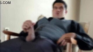 Yuri ga�cho - big gay dick showing off in front of the mirror?