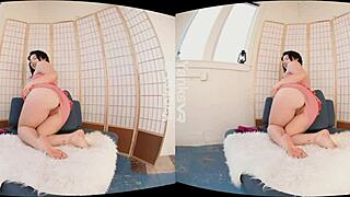 Amateur hope gold explores virtual reality with dildo insertion and cumming softly