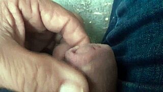 Gay Brasileiro Masturbates in the Woods!