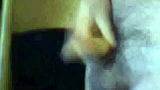 Hey, cordoba guy shows short dick on webcam 😏