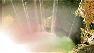 Young chick totally seduced her best friend into steamy wet action