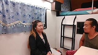 Found a guy to sleep with after dumped by boyfriend