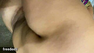 bhabhi invites bathing chance homemade