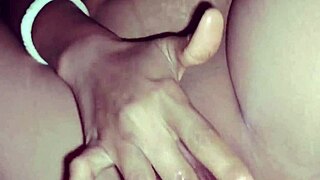 La cachonda de mi hermanastra me enseña como debo follarme a mi novia