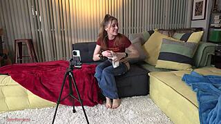 Fiona Sprouts Sticks It In Her Cunt During Blowjob Movie