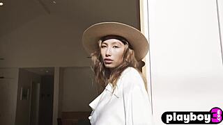 Beautiful Big Tits Teen Model Dominique Lobito Strips Curvy Body