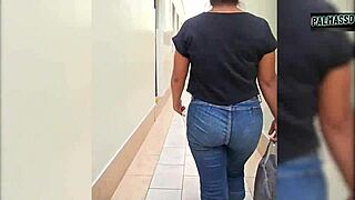 En La Calle Encontré A Mi Primo Que Le Debía Dinero Y Me Deje Follar Para Pagar Mi Deuda No Pudo Contener Y Accidentalmente Llenó Mi Coño Con Su Corrida