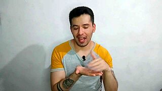 young doctor gets fucked by his boss with a huge 23cm cock in the hospital cubicle, what a hot story