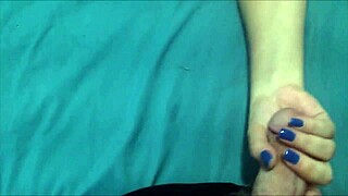 Amateur wife gets rough and extreme in hotel encounter