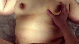 yo, this japanese couple nails missionary with a huge creampie finish