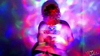 Plump BBW goddess undresses and dances oiled