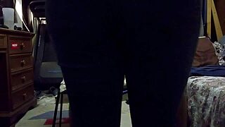 Hot amateur brunette with big ass gets fucked