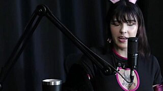 Two Elf Slaves Help King in Bible Quest