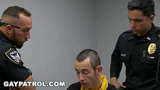 i'm the pimp gettin busted by cops