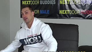 damien white masturbates hardcore 😏