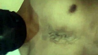 Hot gay man masturbates with a sexy aunt named Reshmi Shalwar