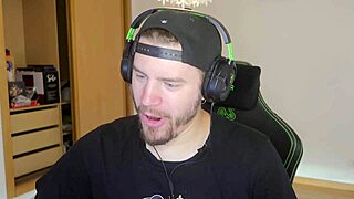 I think the spider-verse went all wrong with uncensored cosplay.