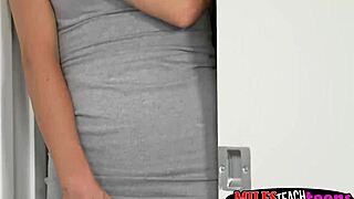 Lucky Guy Enjoys Stepmom and Daughter in Wild 3some Action