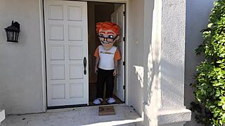 black-haired harley haze playing with toys and taking cum?