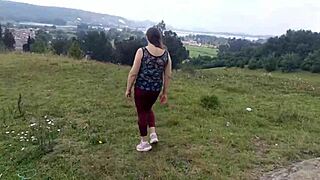 madrastra amateur flashes big ass and vagina in forest