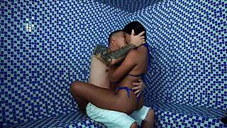 Married MILF Lina Henao's steamy country club affair