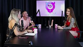 Bbw Alana Kralissa Sucks Mechanical Dildo and Takes It Up Her Pussy 😈