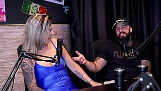 Estão casados anos, leva menina pra sexo a três em casa