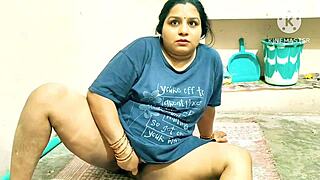 Amateur couple enjoys doggy style sex with big assets