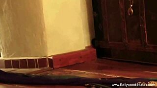 Exotic Indian Princess Seduces with Mesmerizing Erotic Dance