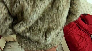 Hey, wanna watch MilfyCalla masturbate in fur coat and shiny heels?