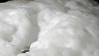 Cyno’s solo bubble bath in cosplay