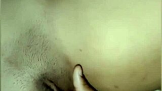 Bailey Quinn's pussy and ass get fingered suggestively