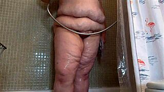 i can’t believe how wet my huge pussy gets in the shower, flashing this big juicy bbw ass for y’all!