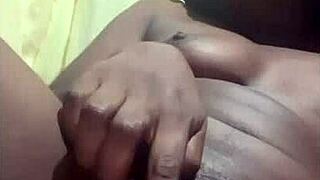 That Sexy Moment You Control Alone with Pretty Pussy 😏