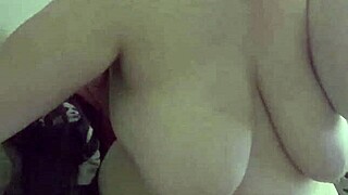 i'm kandy kane, a sri lankan housewife giving deepthroat blowjob