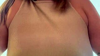 Hard-bodied amateurs get off in public gym sessions outdoors