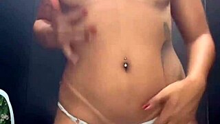 safada gets naughty in a crowded academia with pussy masturbation